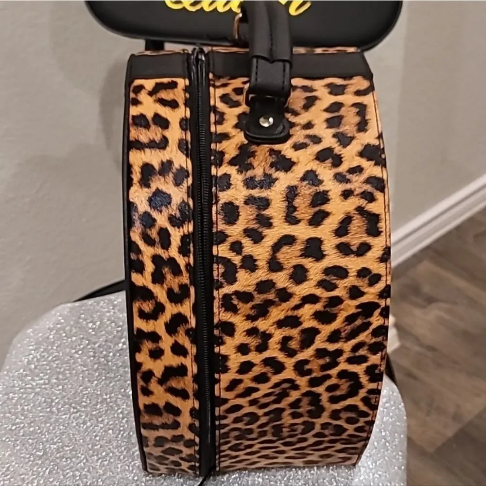 Nicole Miller‎ Tortoise Hard Shell Cosmetic Travel Case